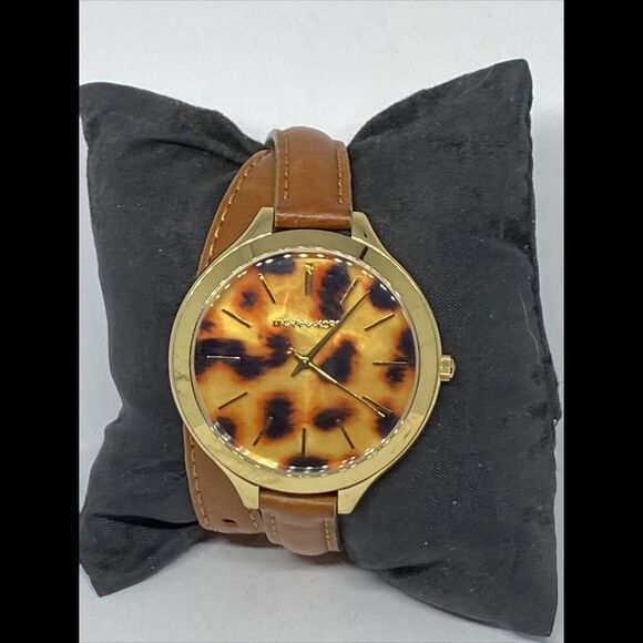 Michael Kors Slim Runway MK2327 Women's Brown Leather Analog Dial Watch UC624 - Picture 1 of 12